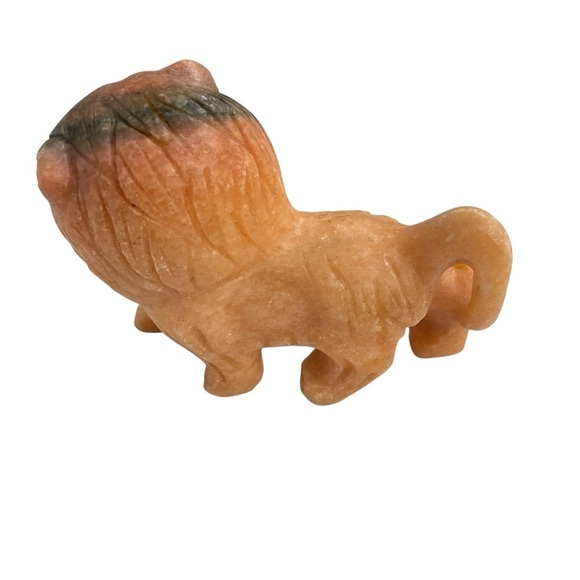 Soap Stone small Lion Figurine 
4.25”W x 3.25”T heavy, paper weight - Picture 4 of 10